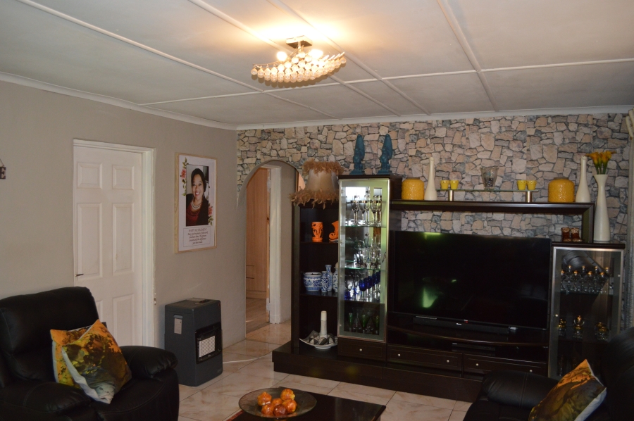 4 Bedroom Property for Sale in Aloevale Eastern Cape